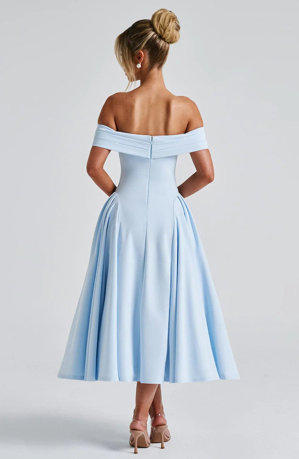 Minerva - Effortlessly Elegant Midi Dress