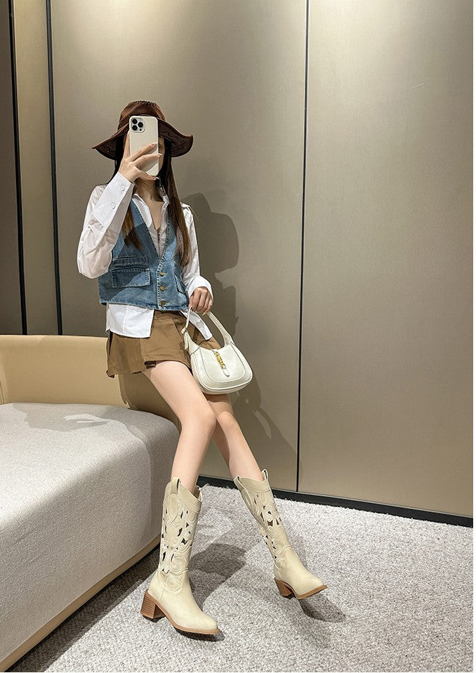 Selina - Embroidered Cowboy Boots